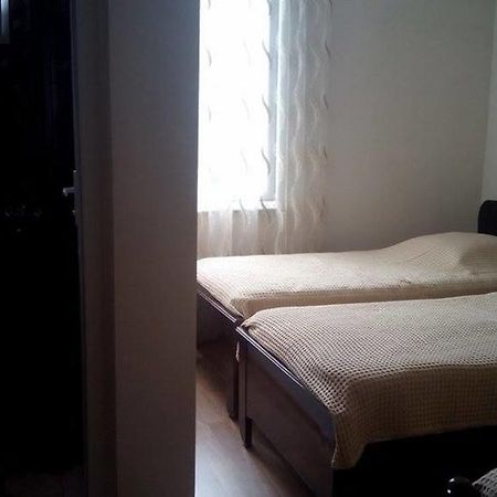 Guest House Μπατούμι Εξωτερικό φωτογραφία